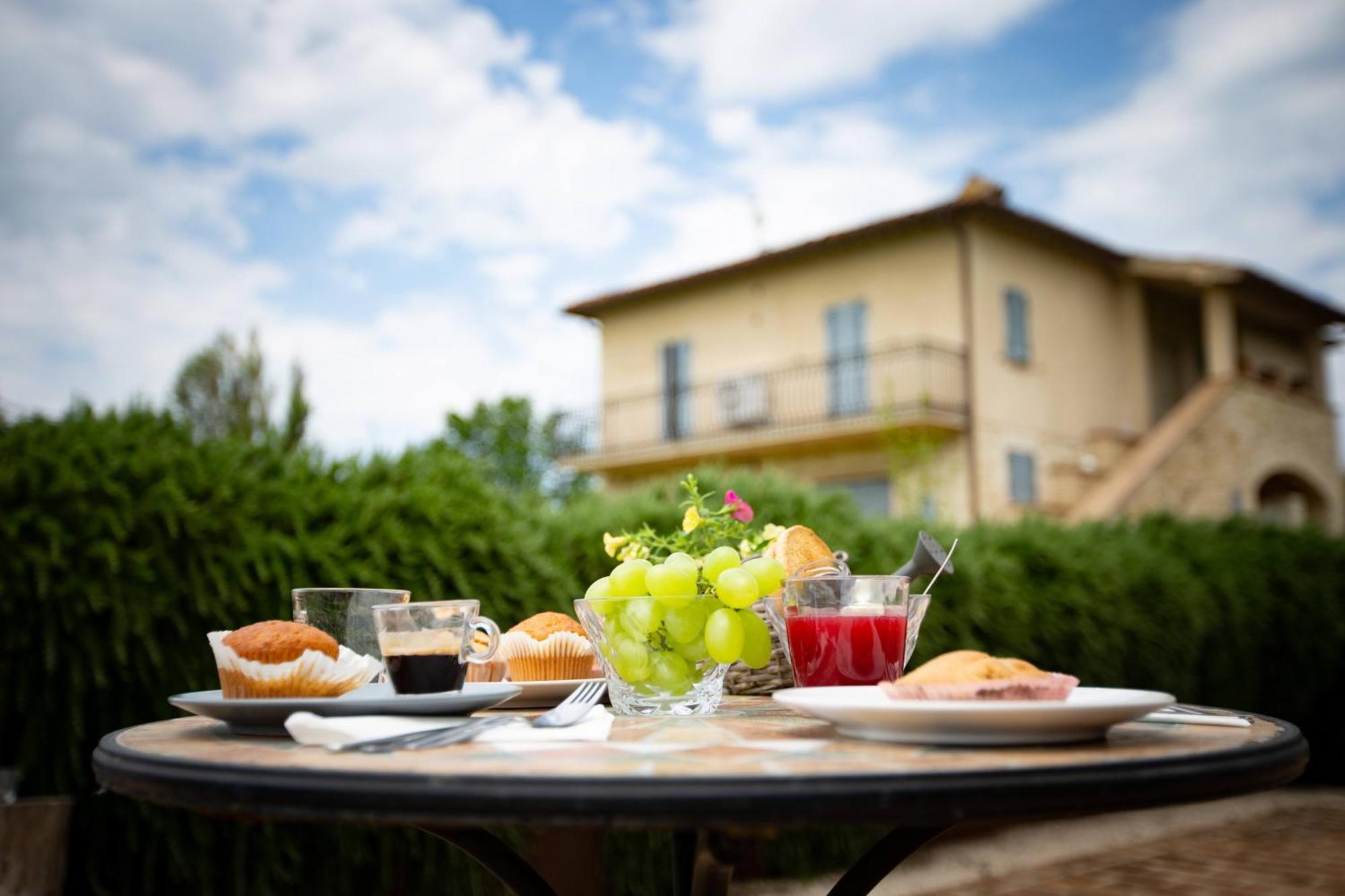 Agriturismo Qui E Ora Bevagna Habitación foto